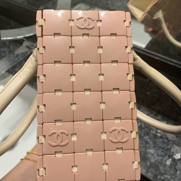 SOLD❌ Vintage Chanel pink CC logo puzzle LEGO bag - Picture 6 of 11